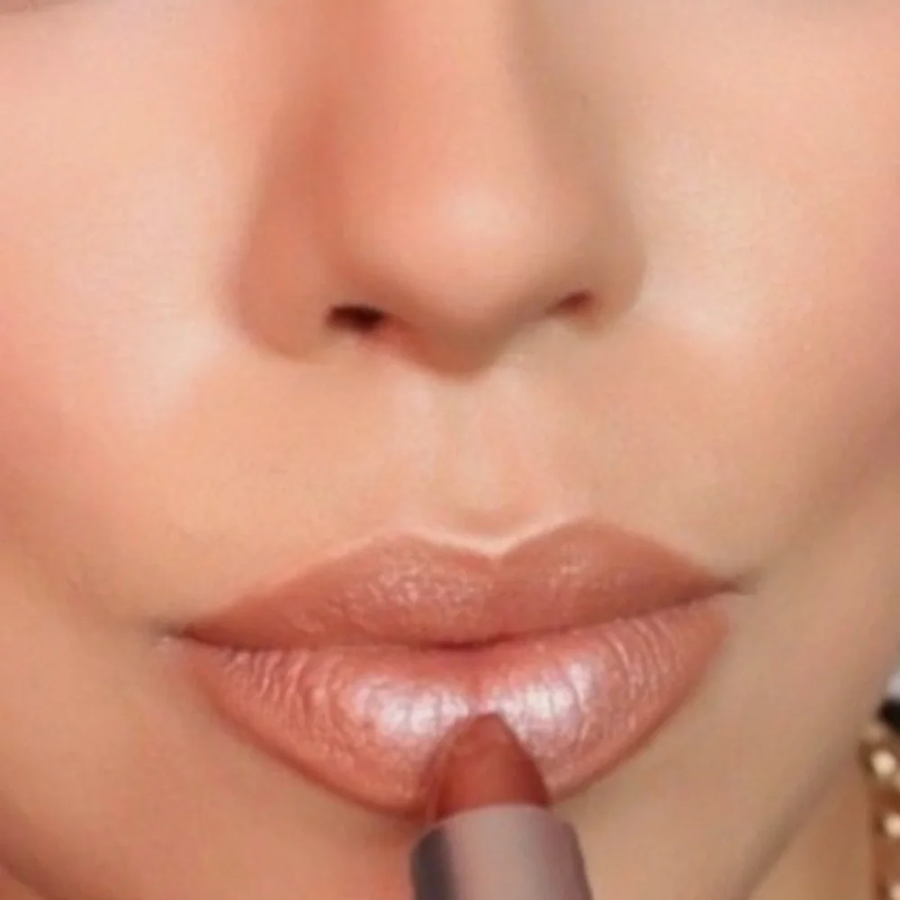 💋 GEL a MAC FROST LIPSTICK. RETAIL $23. **NEW IN THE BOX. FULL SIZE. - Picture 6 of 16